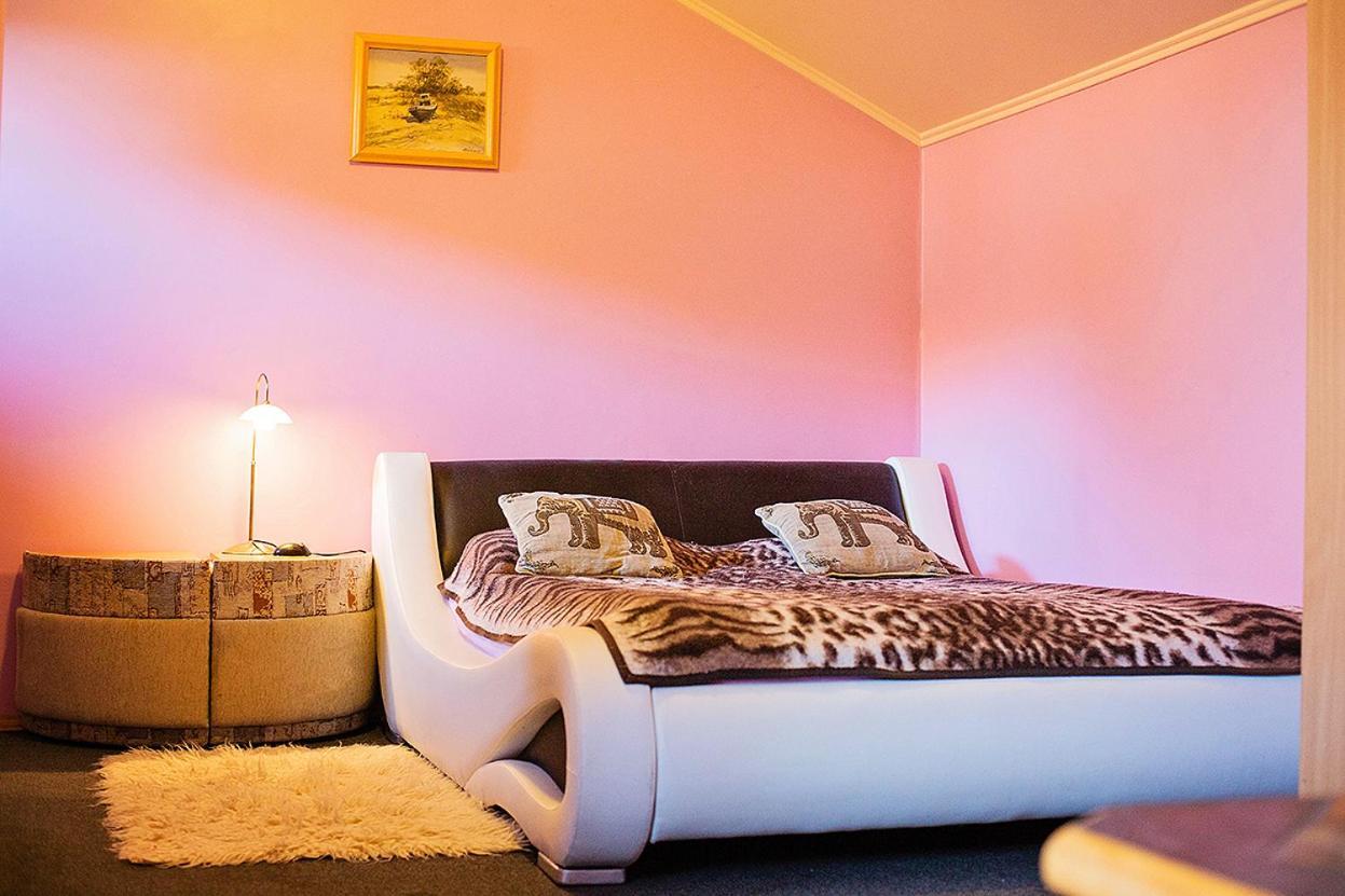 Smilgas Hotell Līči Exteriör bild
